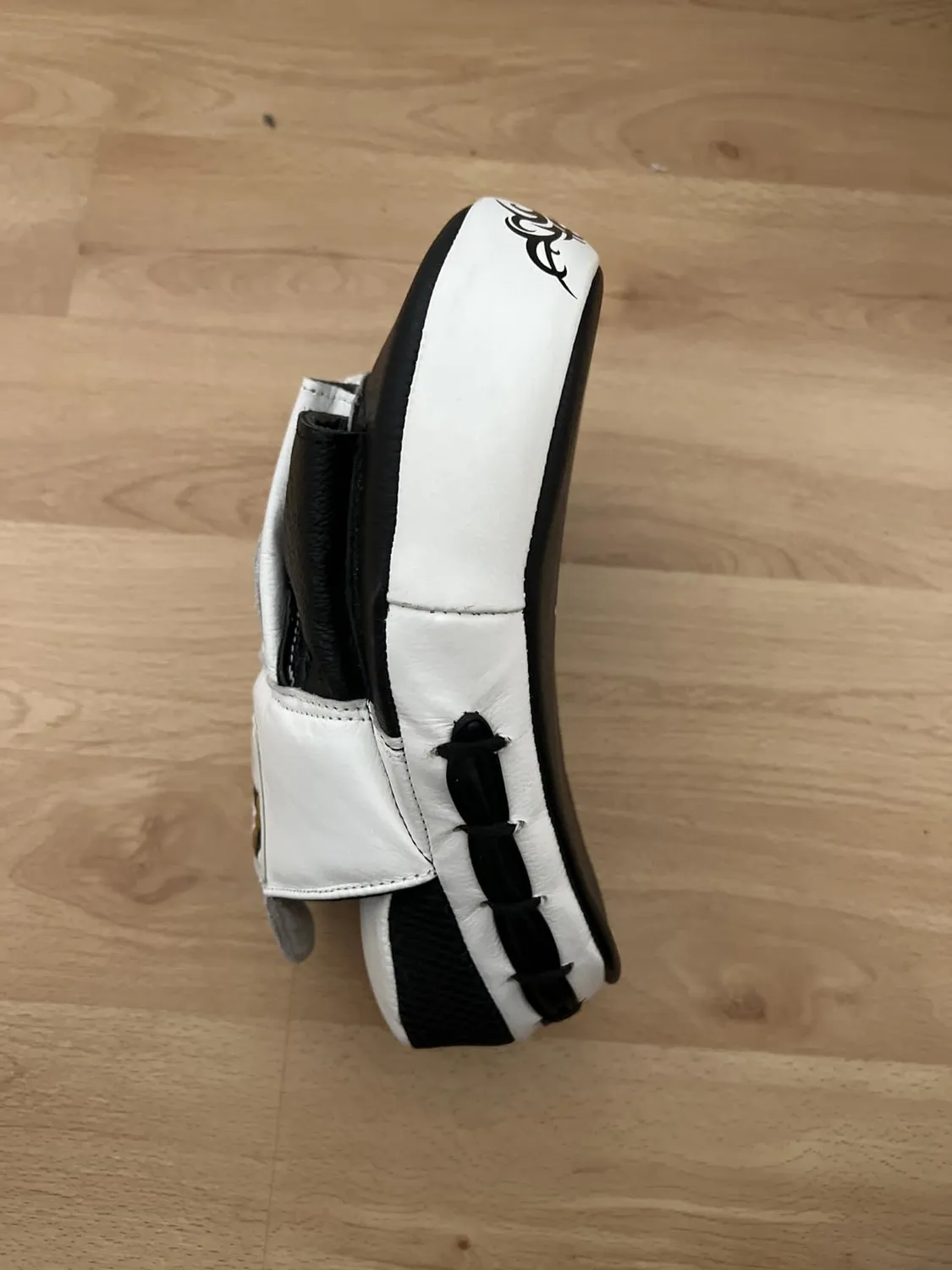 Farabi Sports colpitori curvi pelle boxe coppia