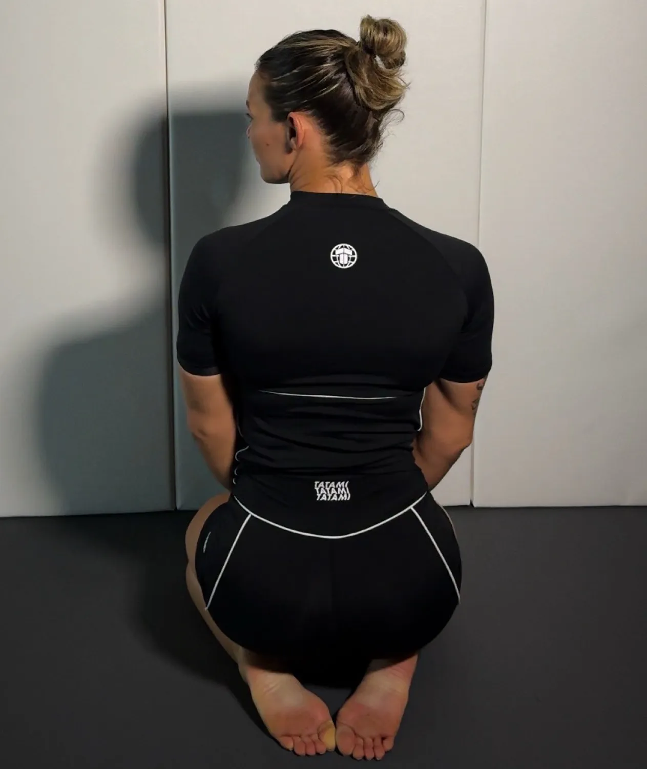 Tatami Fightwear Contour rashguard donna nera manica corta