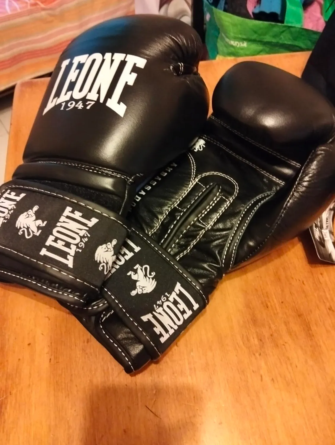 Leone 1947 Ambassador guantoni boxe pelle bufalo