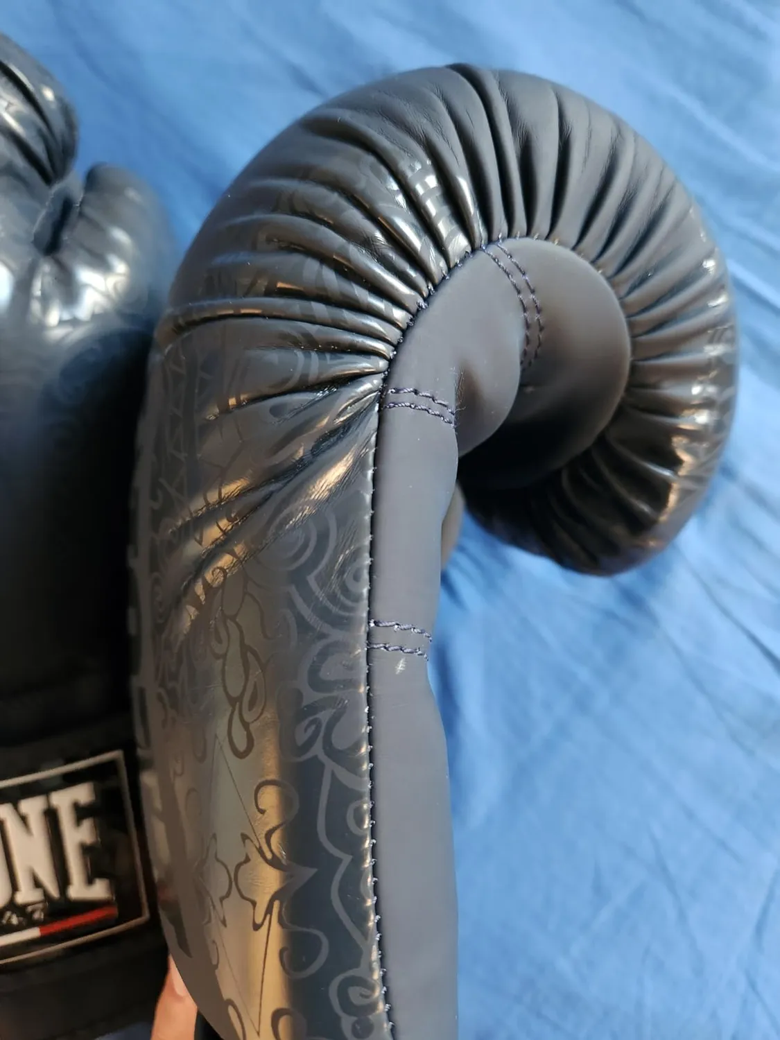 Leone1947 Maori guantoni da boxe rosa velcro