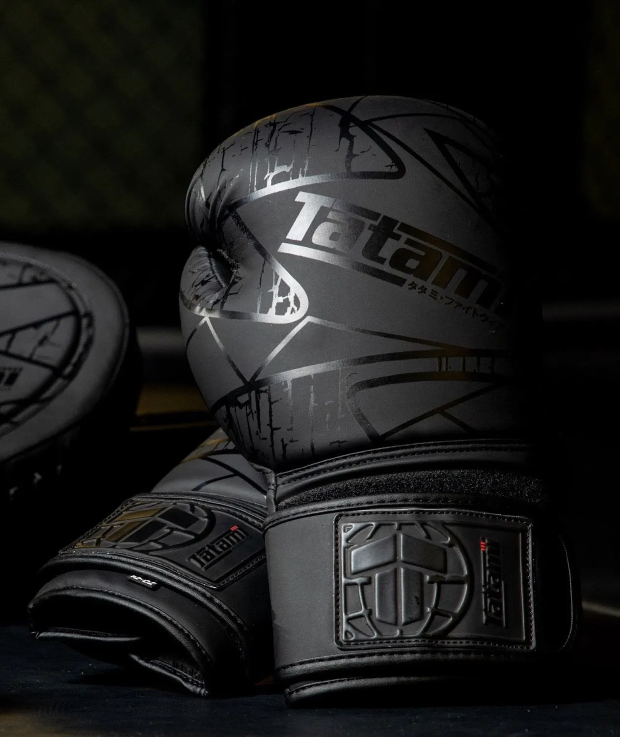 Tatami Fightwear Obsidian guantoni boxe 12oz neri