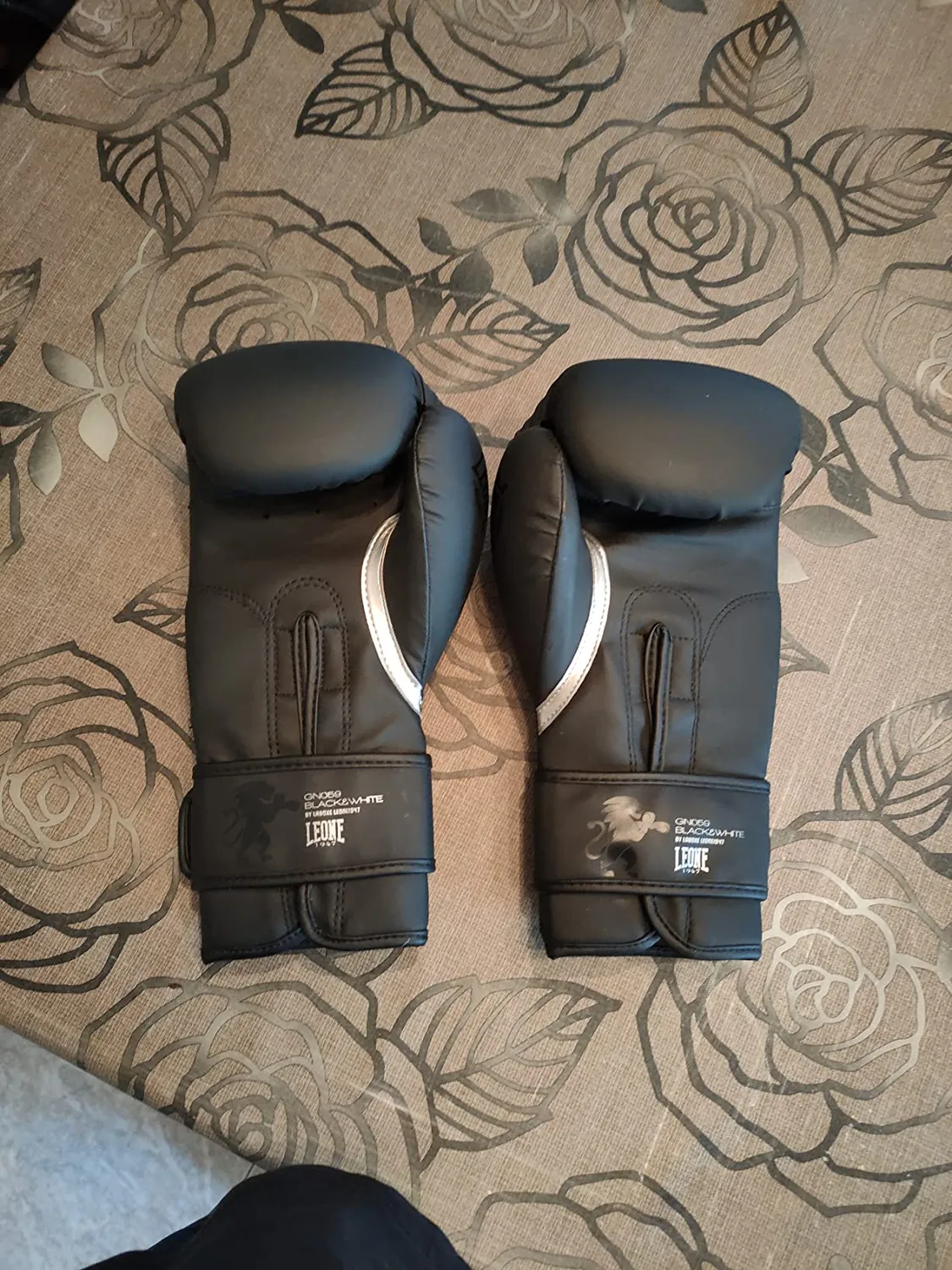 Leone 1947 Striker GN059 Guantoni Boxe 16 oz Rosso