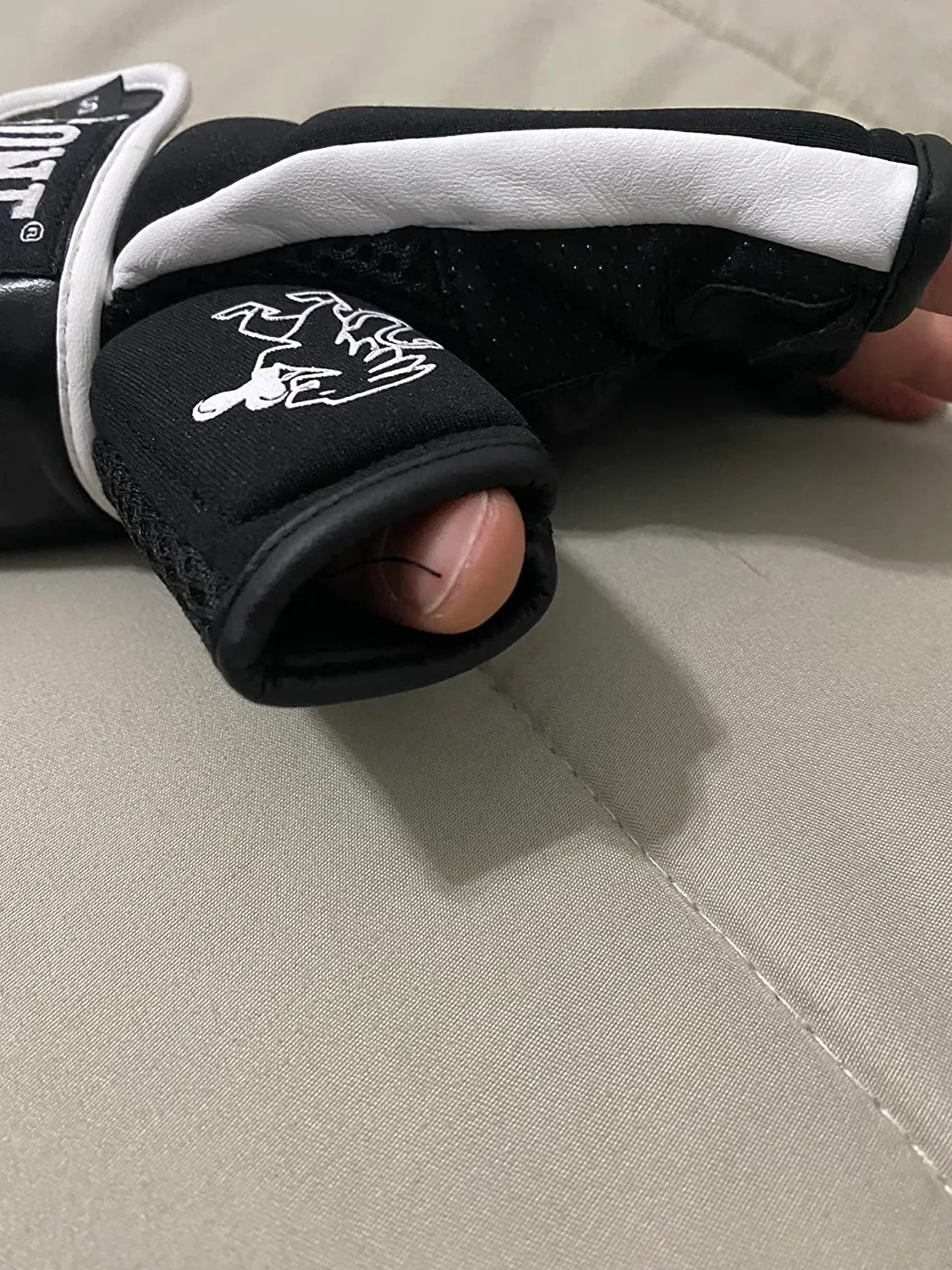Leone1947 GK093 guanti fit-boxe M leggeri
