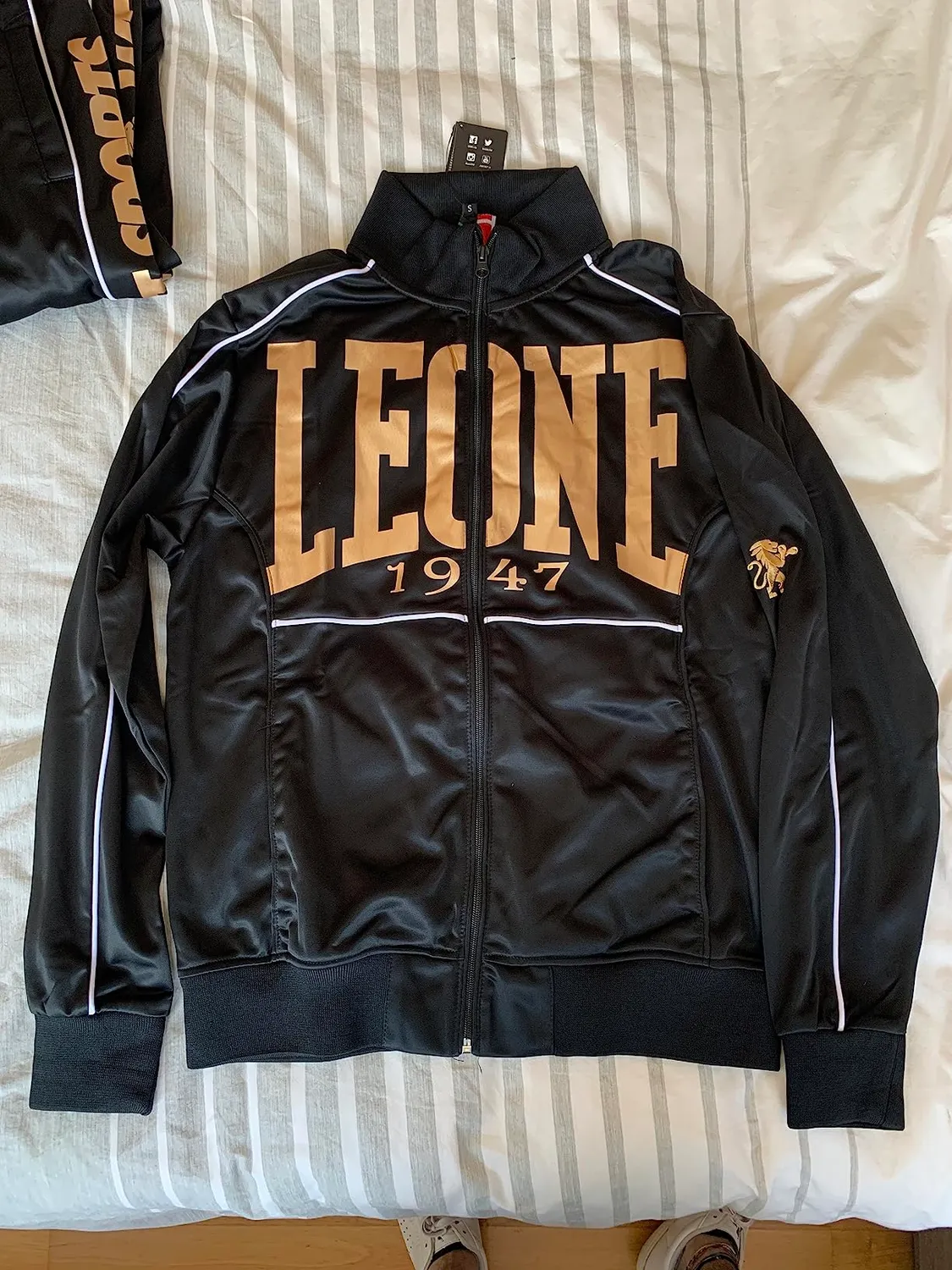 Leone1947 AB300 Premium tuta nera oro