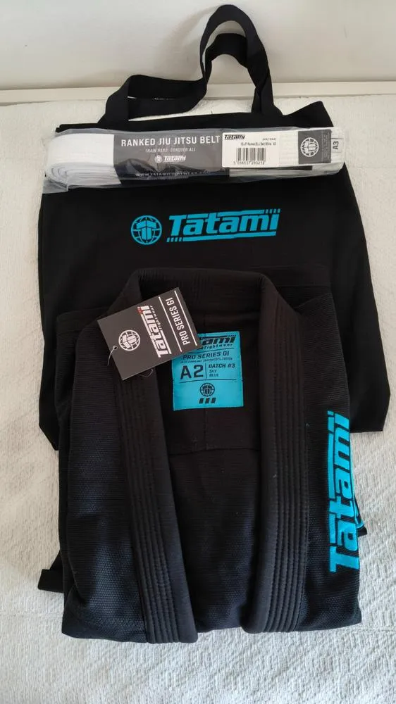 Tatami Fightwear Pro Series Gi kimono nero azzurro sky