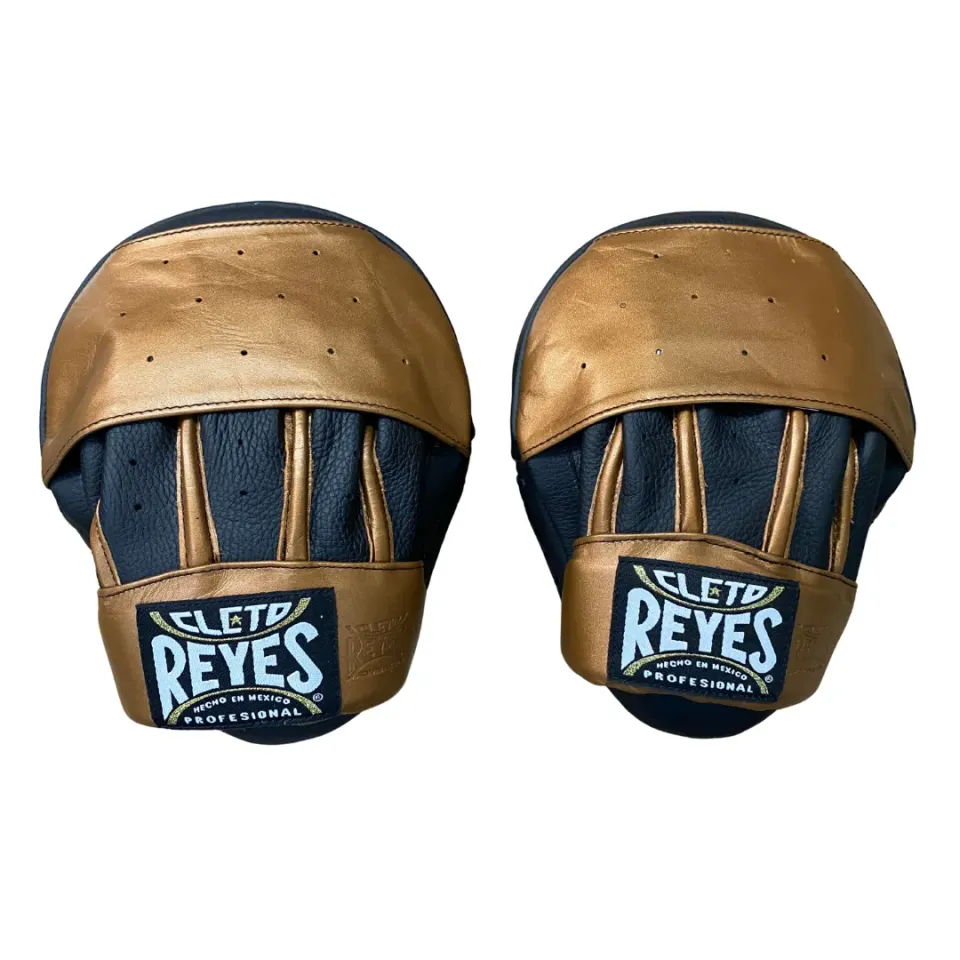 Cleto Reyes paos curvi allenamento pelle
