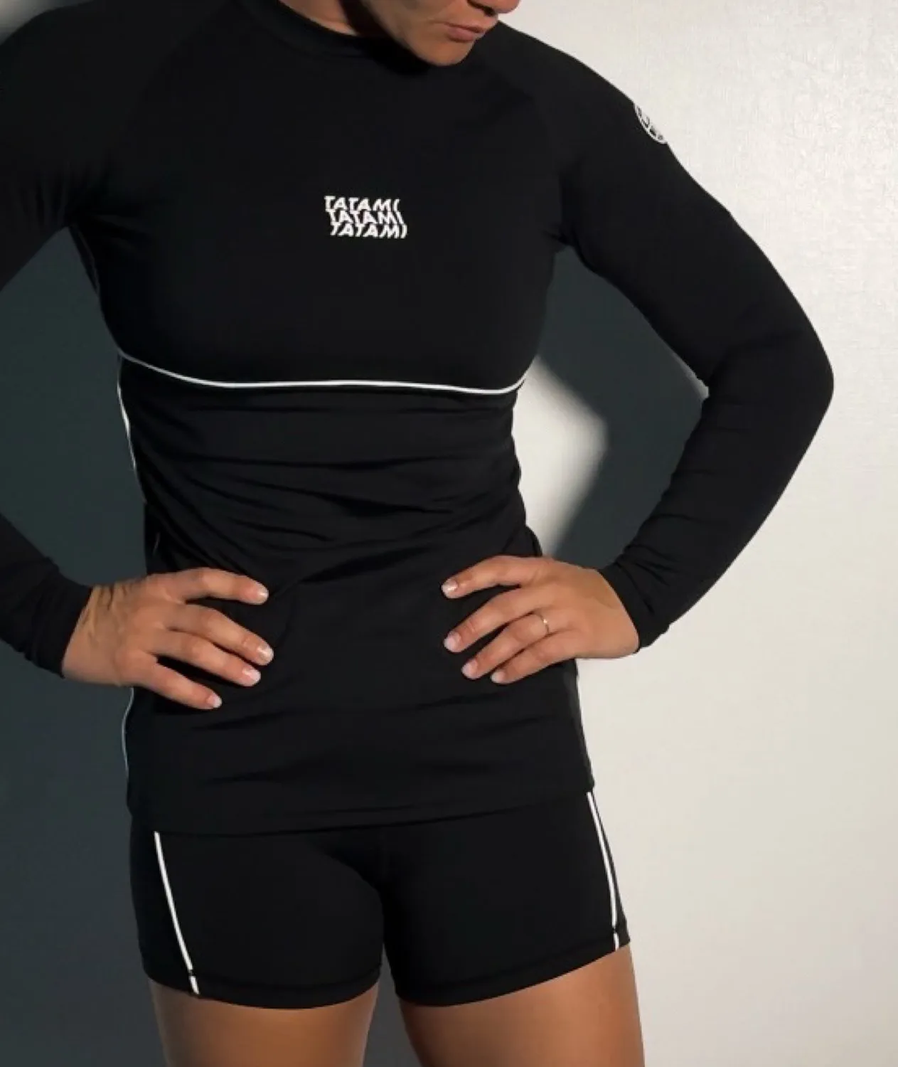 Tatami Contour rash guard donna manica lunga nera