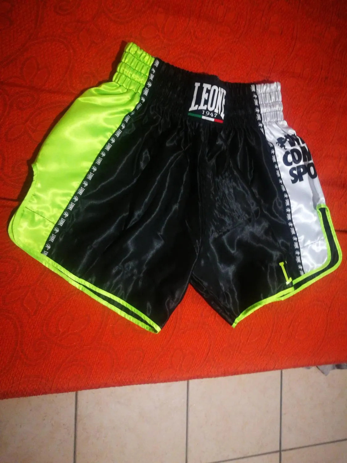 Leone 1947 Training Pantaloncino Kick Thai Satin Leggero
