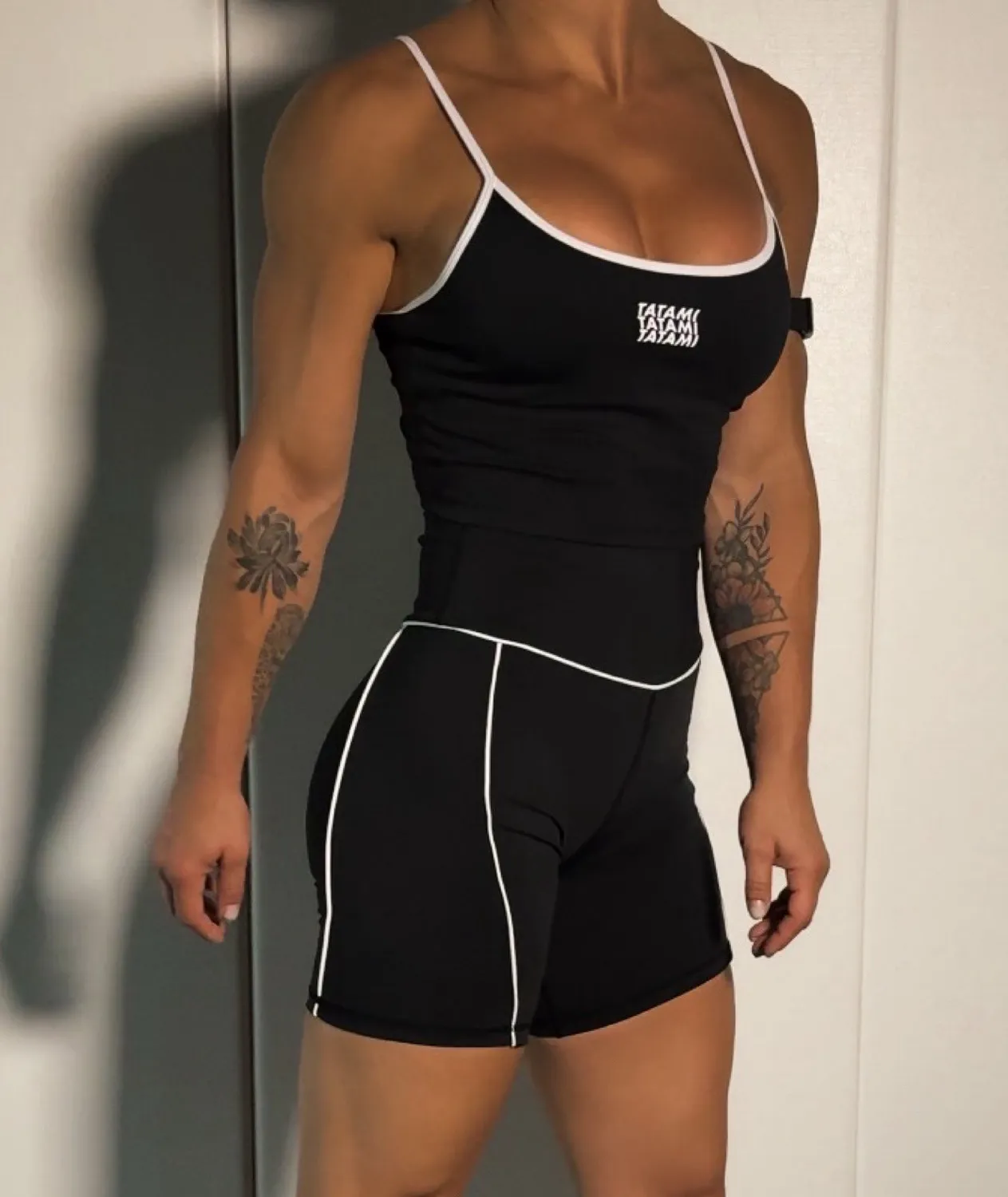 Tatami Fightwear Contour shorts donna neri longline