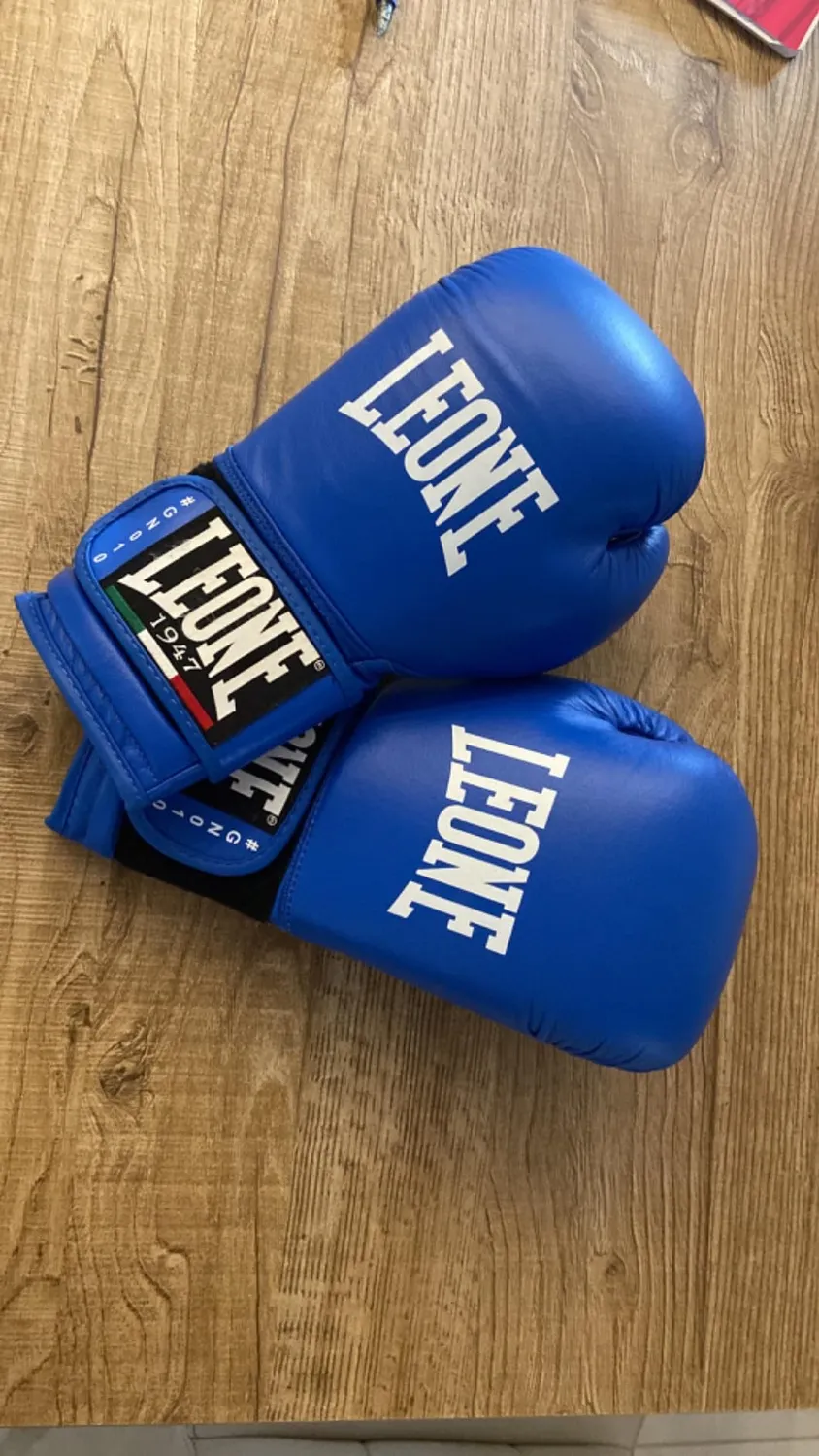 Leone1947 Contest GN010 guantoni boxe blu 10 oz pelle