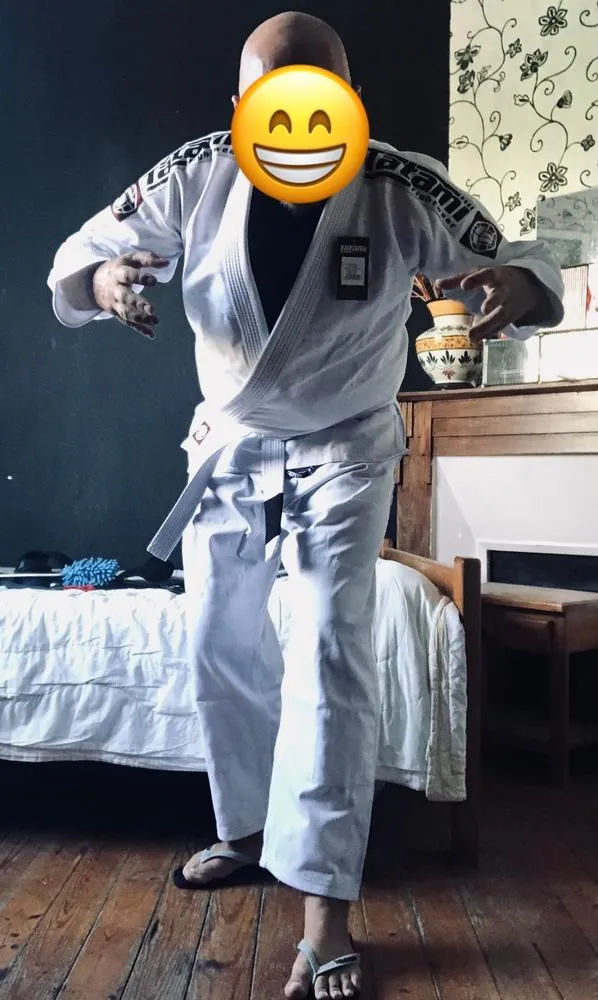 Tatami Nova Competidor Kimono BJJ Bianco Leggero IBJJF