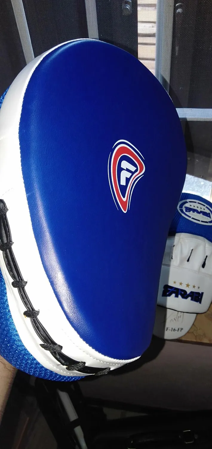 Farabi Sports colpitori curvi da boxe neri