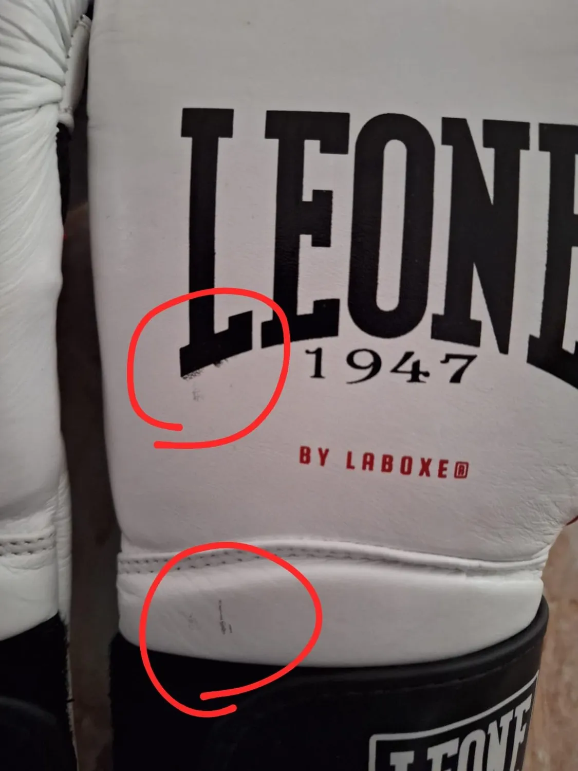 Leone 1947 Il Tecnico N3 Guanti Boxe Bianchi 12oz Pelle