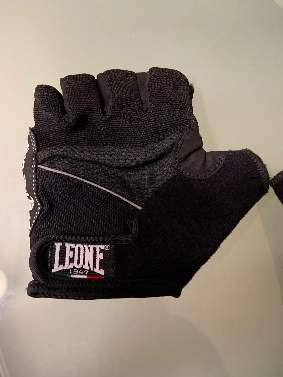 Leone 1947 Guanti Palestra Gel Grigio Unisex Imbottiti
