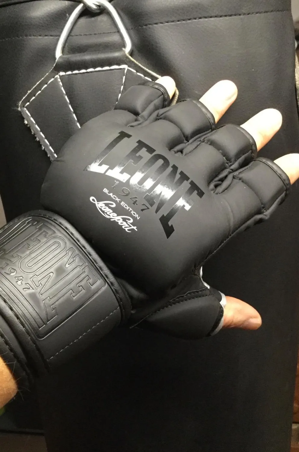Leone 1947 Black Edition guanti mma M velcro