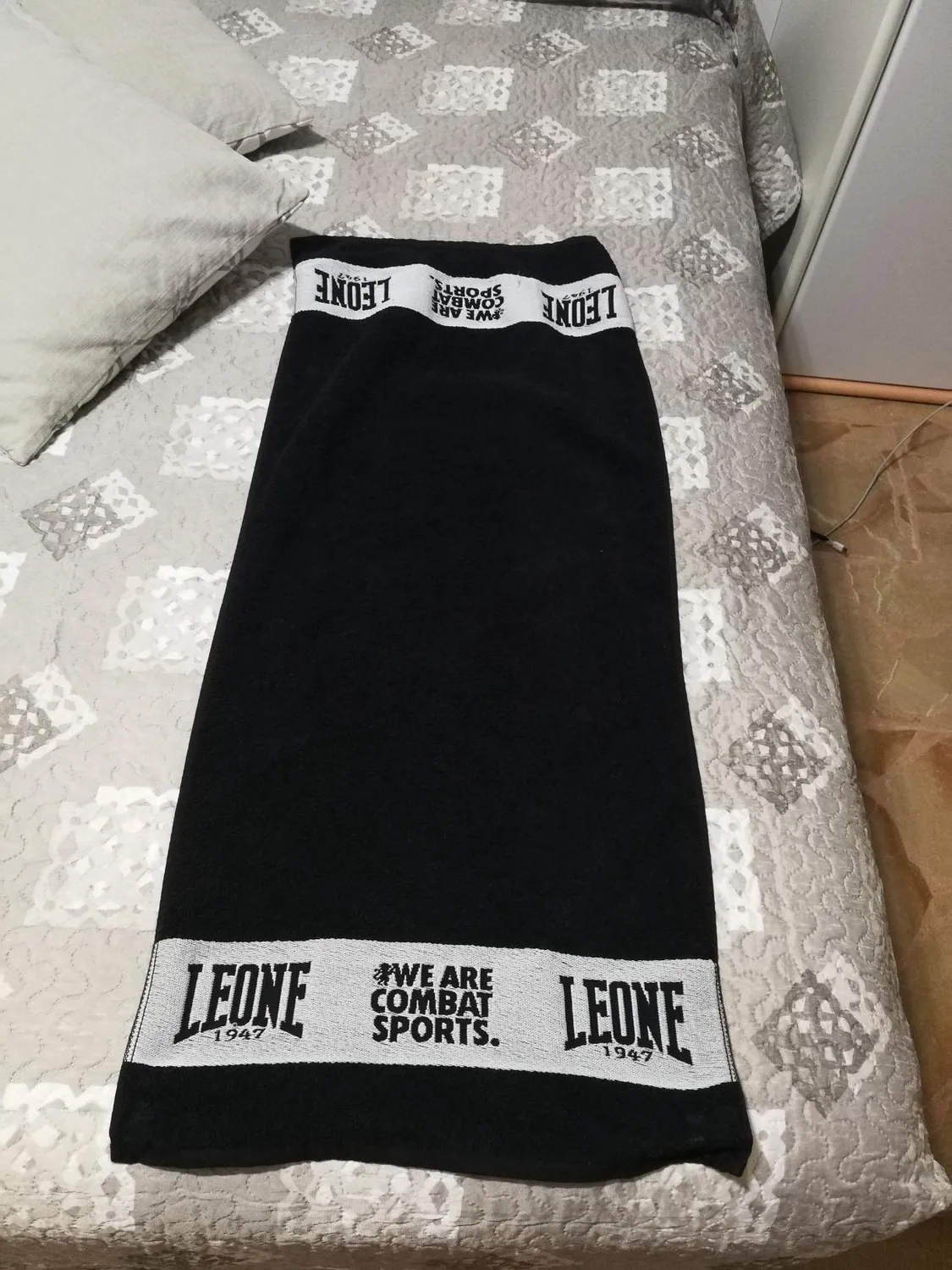 Leone 1947 AC915 telo panca nero in spugna palestra