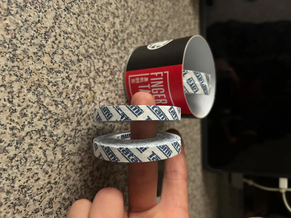 Tatami Fightwear Finger Tape 9mm nastro dita 4 rotoli