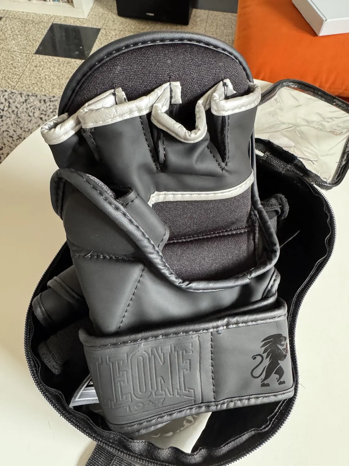 Leone 1947 Black Edition GP121 guanti MMA neri taglia L