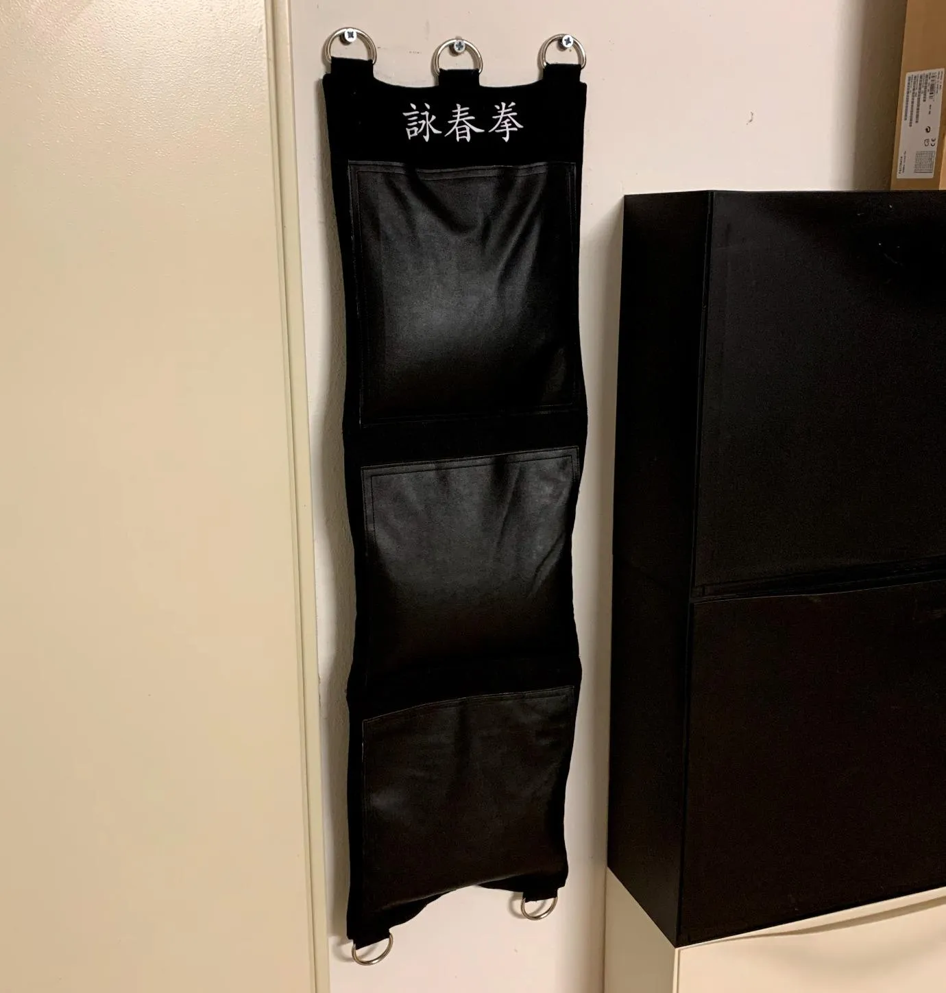 TAO Wall Bag Wing Chun Pelle PU 3 Sezioni 90 cm