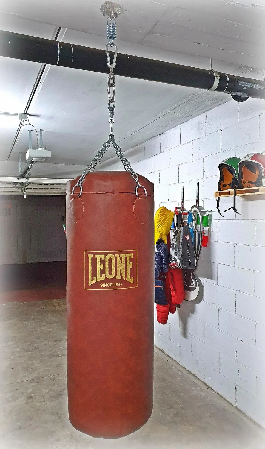 Leone 1947 Vintage sacco da boxe con catene Made in Italy