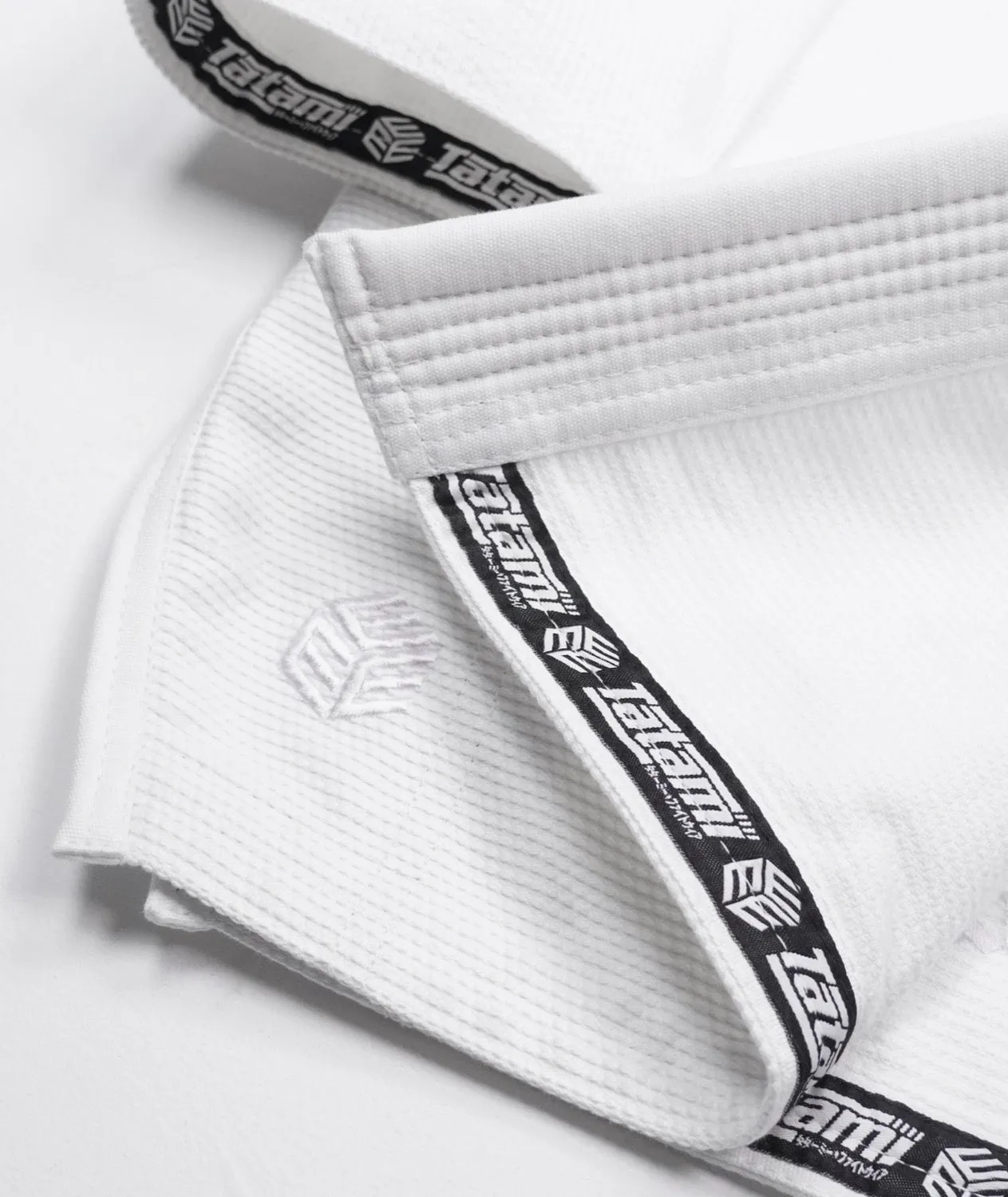 Tatami Estilo Black Label kimono BJJ bianco 550 GSM