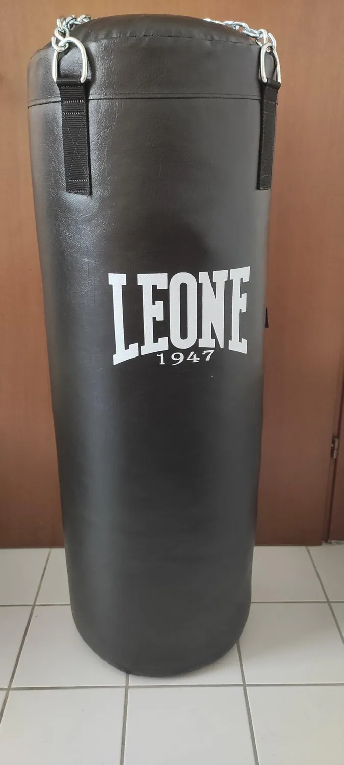 Leone 1947 AT832 sacco boxe 30 kg nero Made in Italy