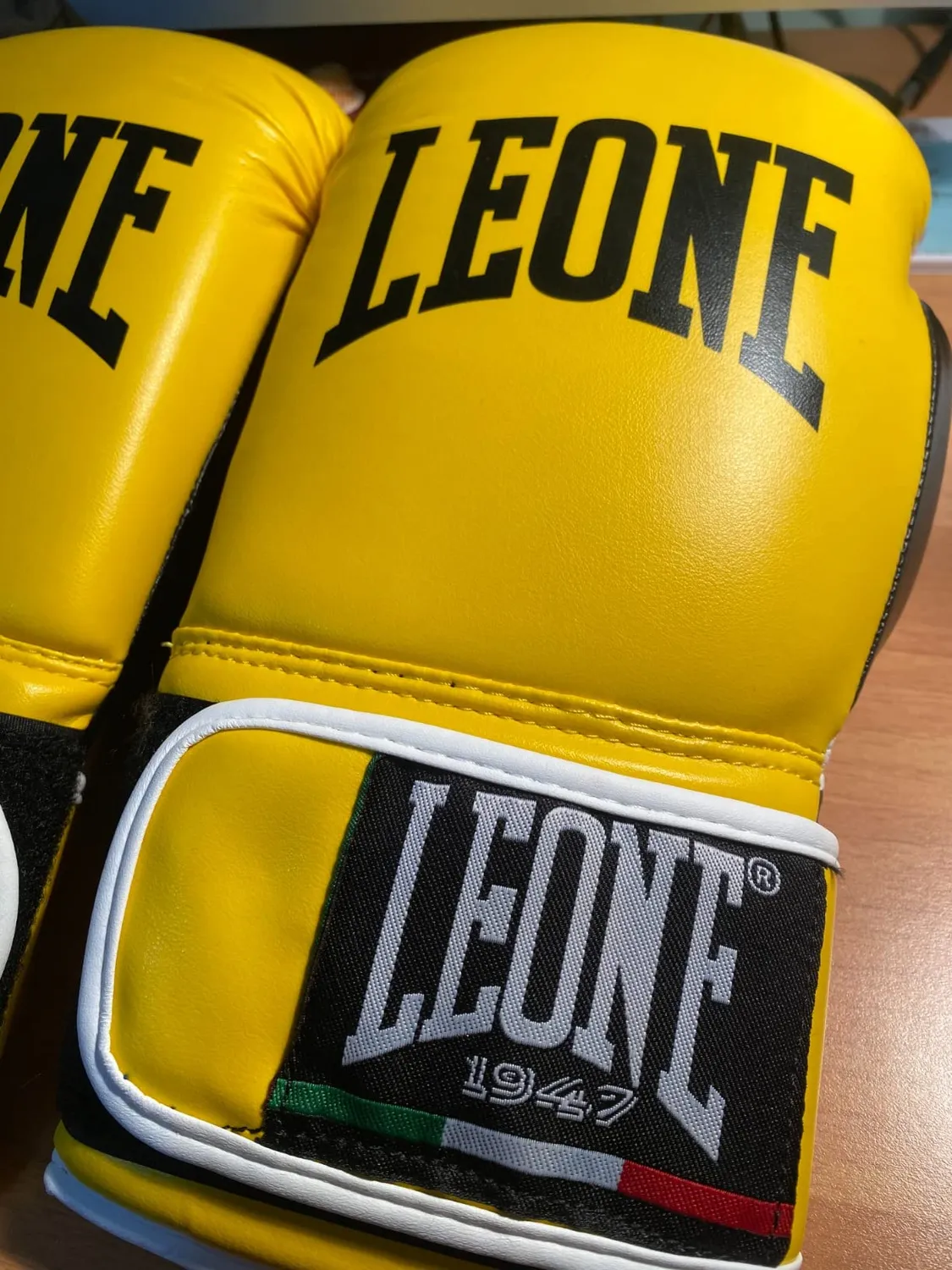 Leone 1947 Flash guanti boxe fuxia allenamento sacco