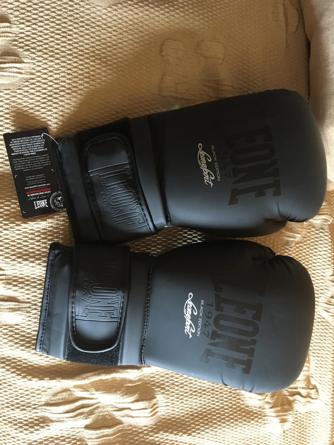 Leone 1947 Striker GN059 Guantoni Boxe 16 oz Rosso
